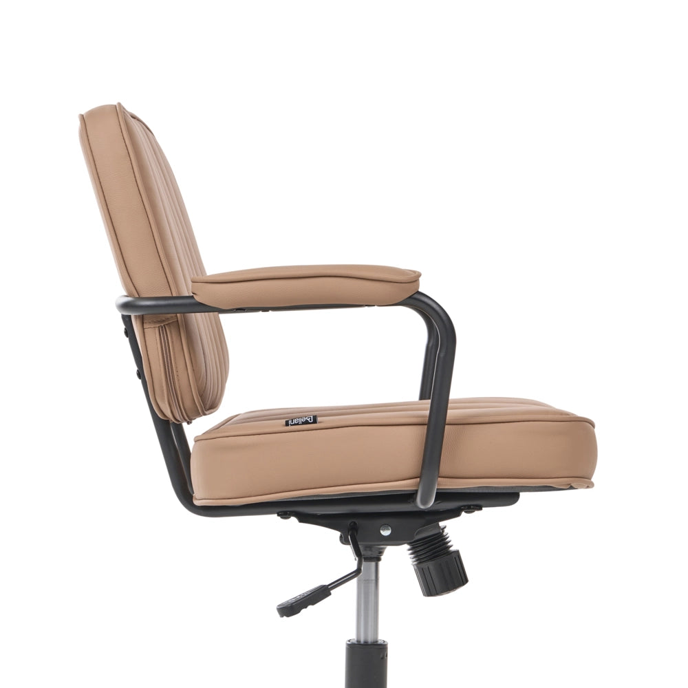 Sedia da ufficio in ecopelle marrone chiaro, girevole, regolabile in altezza, con braccioli, per ufficio domestico, studio, stile tradizionale