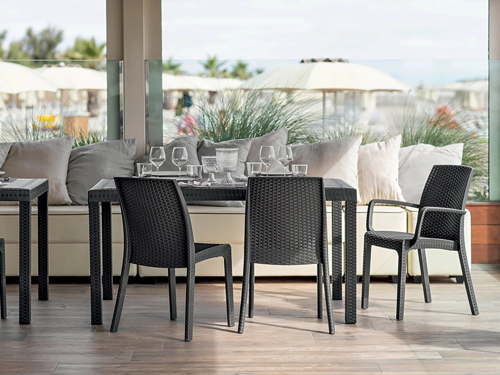 Tavolo da esterno Adila, Tavolo rettangolare da giardino, Tavolo da giardino multiuso effetto rattan, 100% Made in Italy, Cm 150x90h74, Antracite
