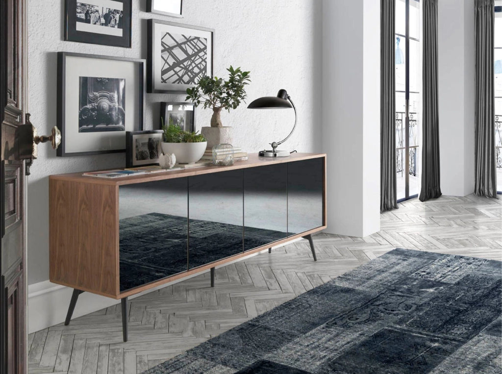 Credenza in vetro nero a specchio, noce e acciaio nero