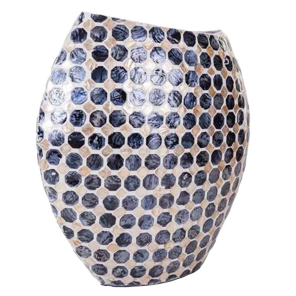 Vaso in pasta di carta rifinito in capiz nero 33x14,5x35h