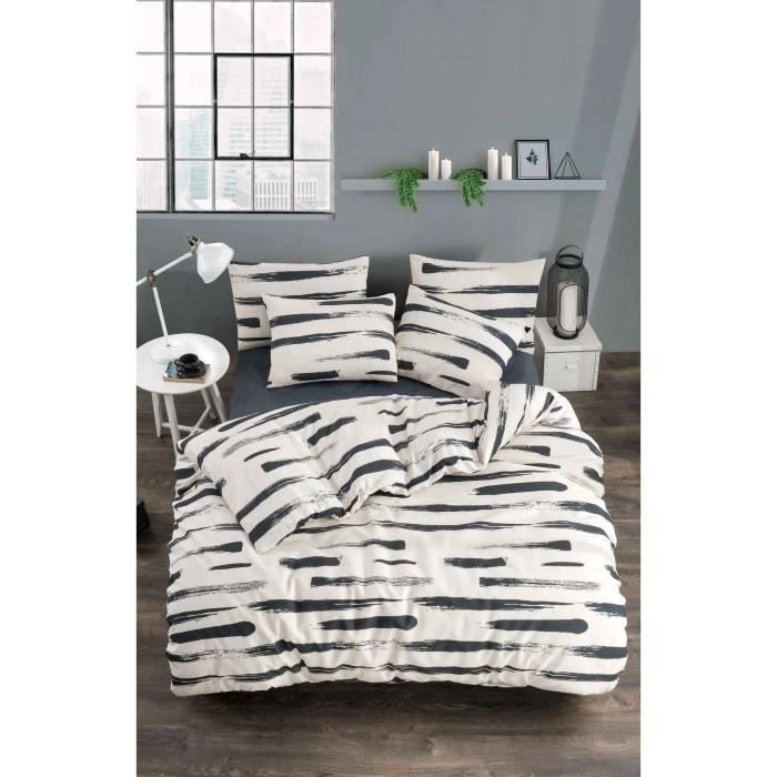 Completo letto - 1 copripiumino 220 x 240 cm + 2 federe 60 x 60 cm - 65% cotone, 35% poliestere - Bianco