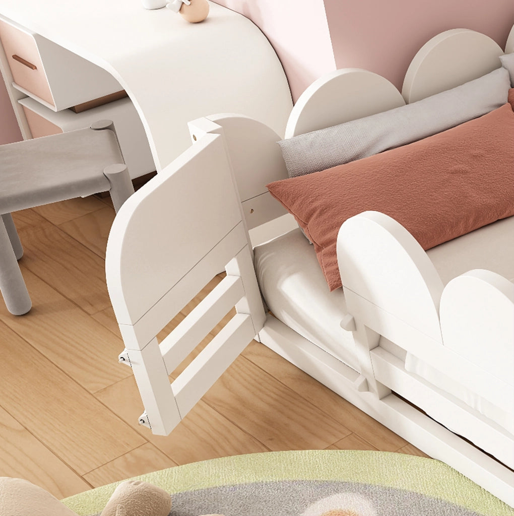 Letto a terra per bambini 140x190 cm in legno bianco con sponda; porta e ripiani