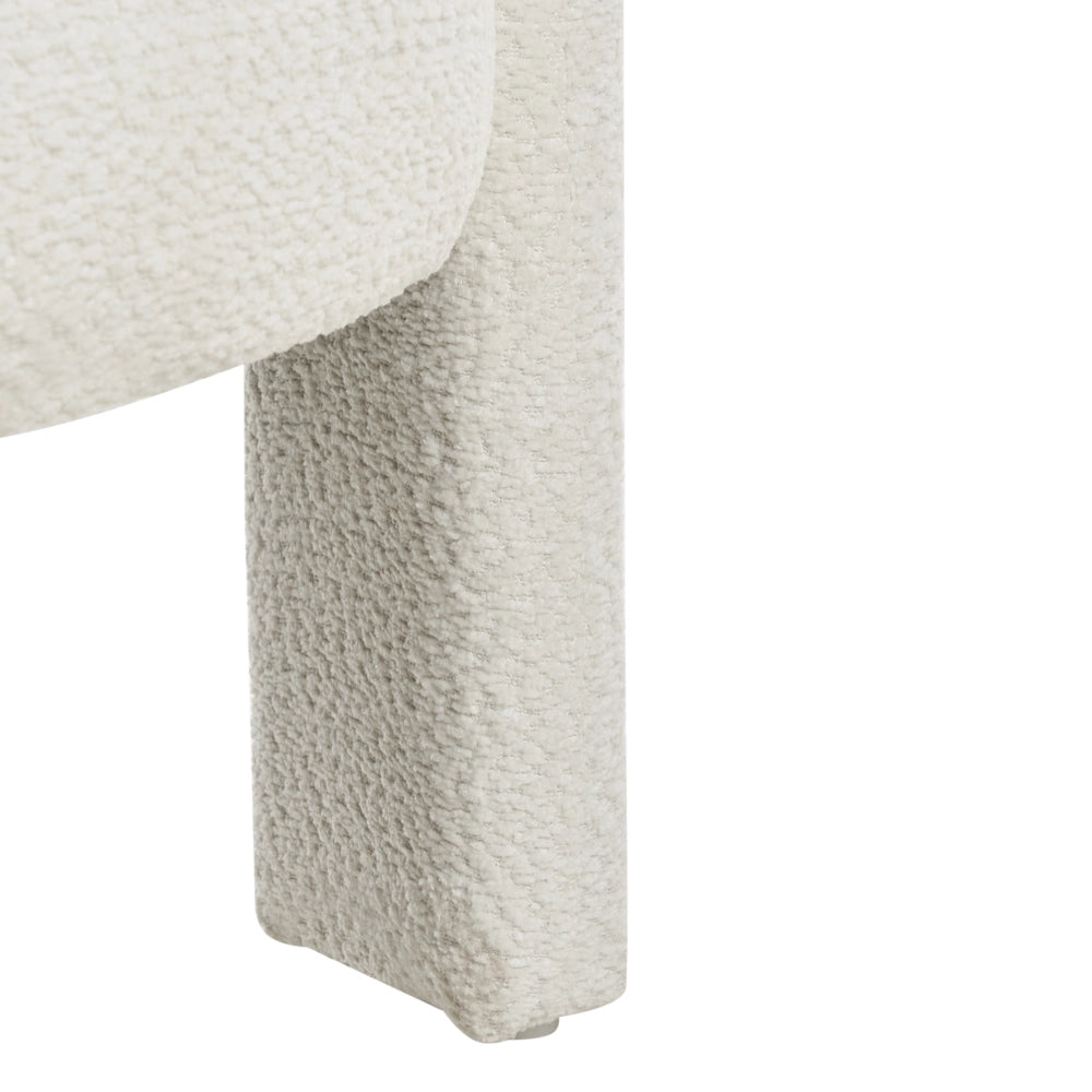 Poltrona imbottita in ciniglia con schienale curvo seduta moderna in stile scandinavo colore bianco sporco