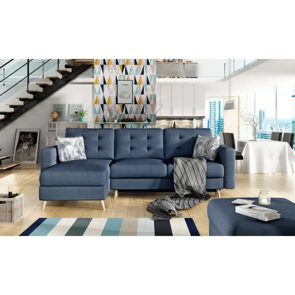 Divano ad angolo convertibile HASGARD 3 posti blu scuro 248x162 cm – con contenitore e piedi in legno