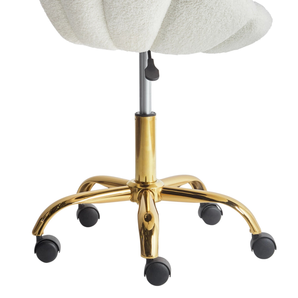 Elegante sedia da ufficio girevole in tessuto bouclè bianco con base regolabile in altezza Design moderno Home Office