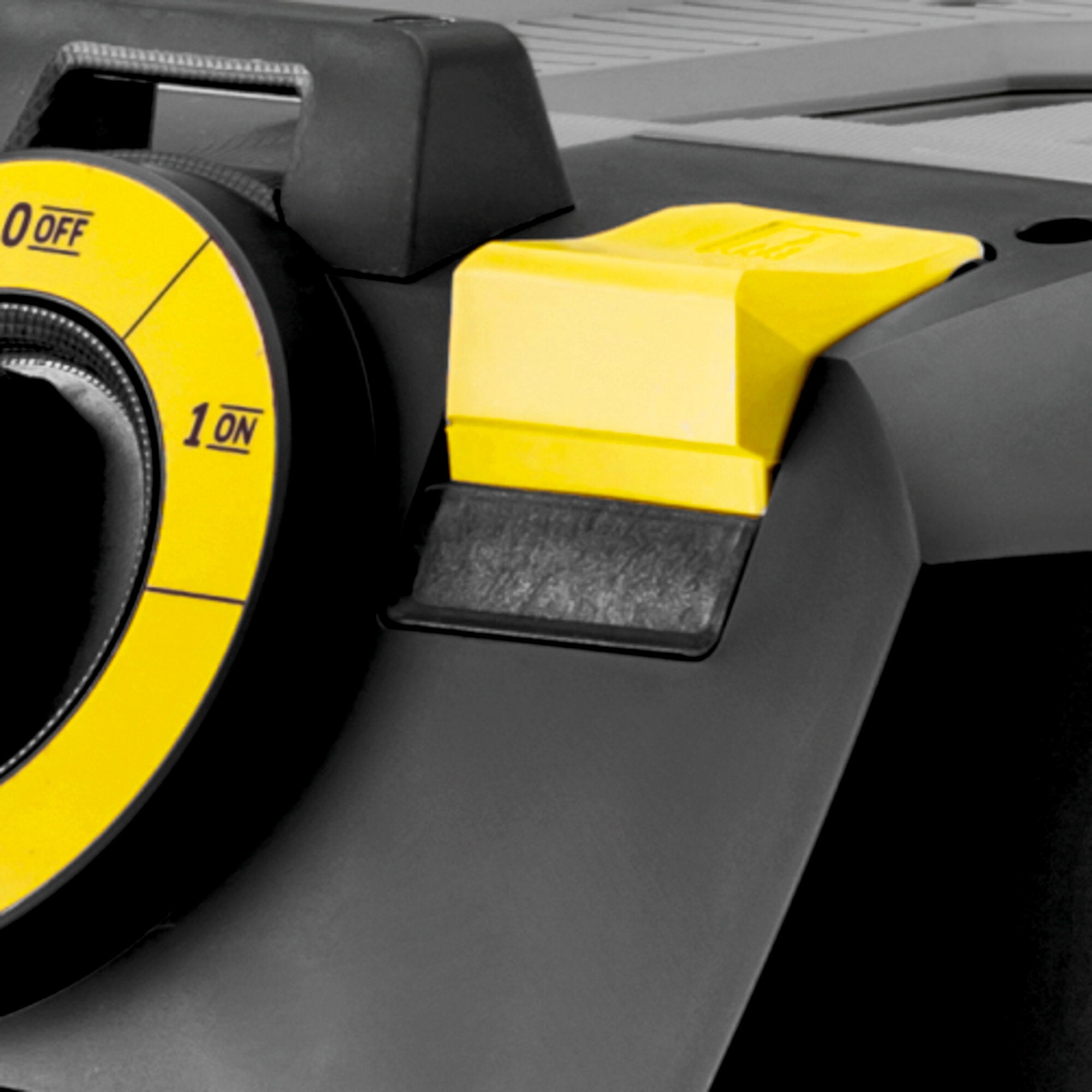 KARCHER Bidone aspiratutto Professionale NT 30/1 Ap Te M - Portata aria: 74 l/s - Aspirazione: 273 / 27.3 mbar / kPa - Capacità del contenitore: 30 l