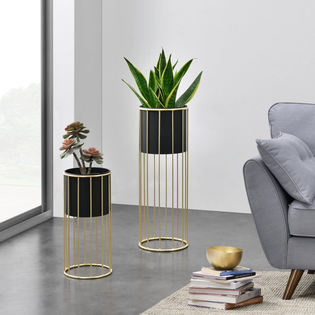 Set di 2 Portavasi in Metallo Supporto per Piante in 2 Misure Diverse con Coprivaso Nero e Base di Forma Rotonda in Color Oro