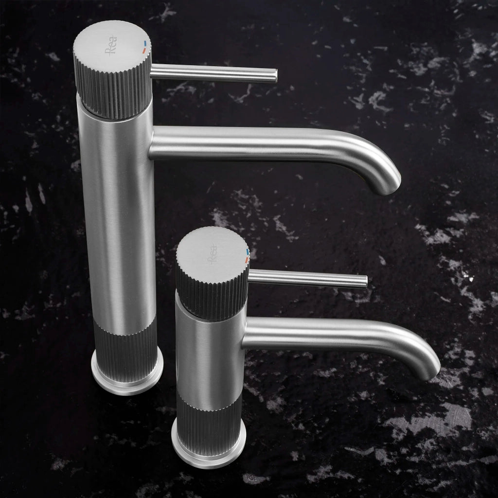Rubinetto Da Bagno Rea Lungo Stripe Brush Nickel Low