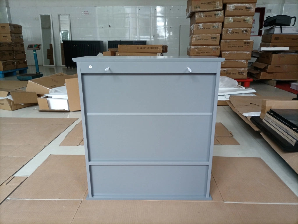 Armadietto da bagno pensile in MDF grigio chiaro con ripiani interni regolabili, mobile salvaspazio da parete
