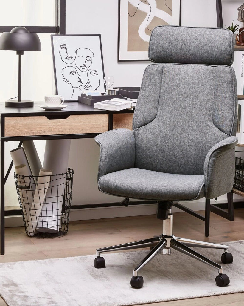 Sedia da Ufficio Girevole in Tessuto Grigio Regolabile in Altezza con Braccioli Svasati Ruote Moderne