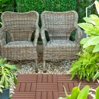 Set 11 Piastrelle per Esterni ad Incastro Antiscivolo in HDPE Riciclato, 30x30x2.2 cm, Marrone