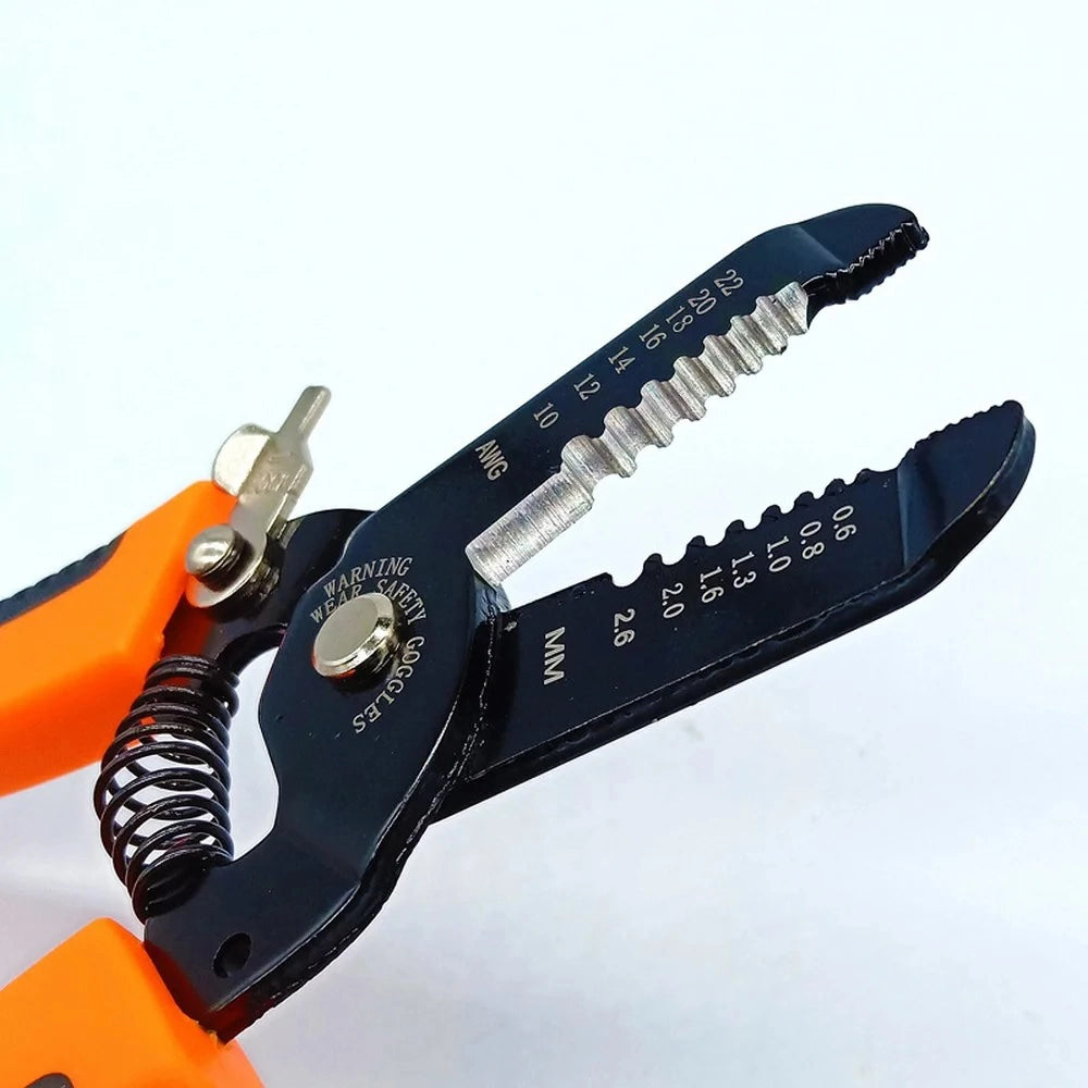 Utensile Multifunzionale 3 in 1 – Spelafili, Pinze e Tronchesi | Acciaio HRC50 ±3 | 7 Fori per Fili 0,6–2,6mm