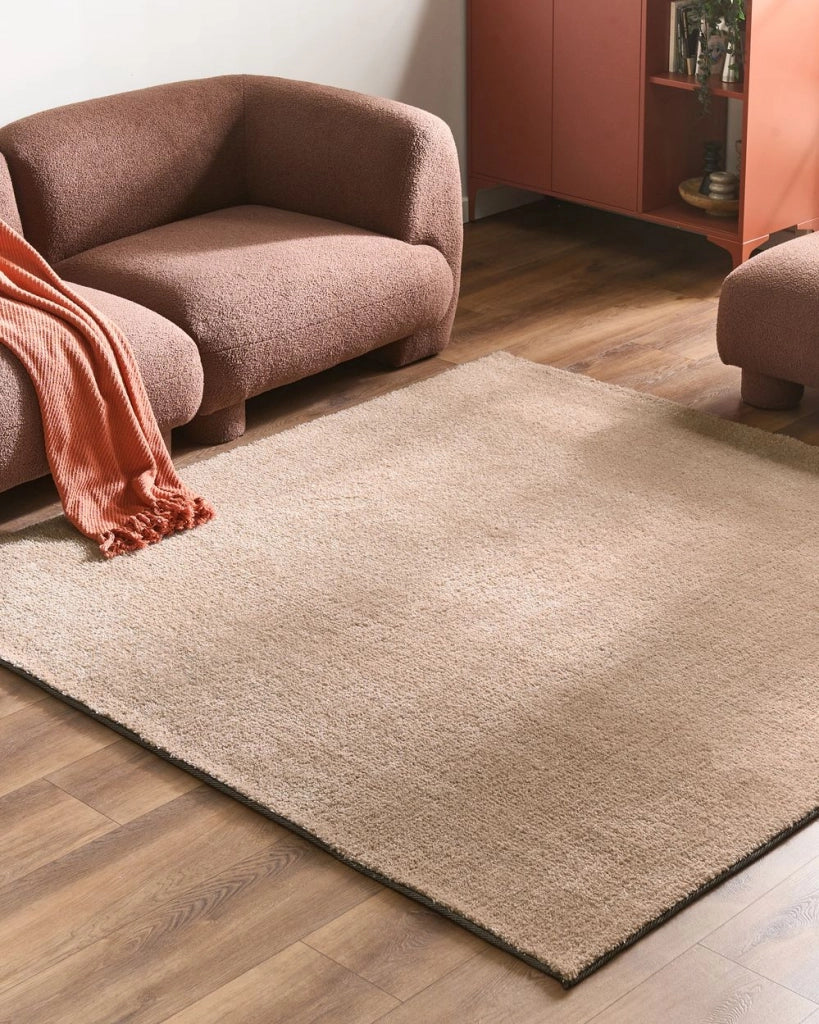 Tappeto in poliestere a pelo lungo tuftato a macchina 200 x 200 cm beige sabbia stile moderno