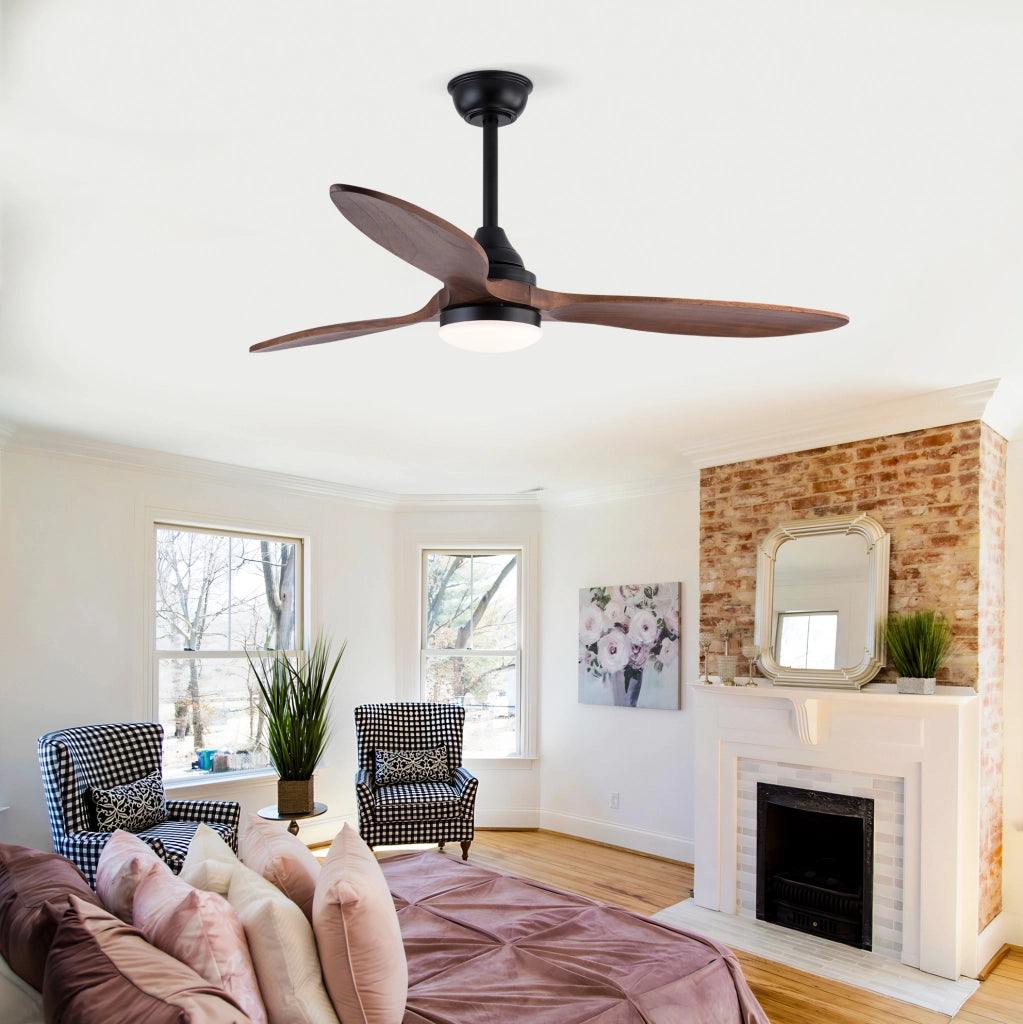 Ventilatore da soffitto da 52 pollici con luce LED; 3 pale in legno massiccio; nero e noce scuro