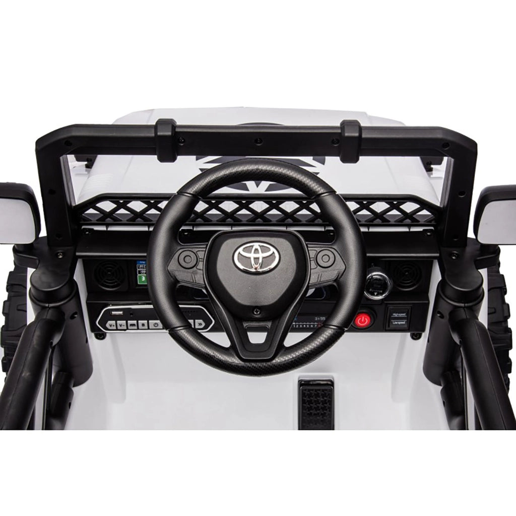 Macchina Elettrica per Bambini Fuoristrada Toyota Fj Cruiser 12V Telecomando Ruote in Gomma e Sedile in Pelle Bianco