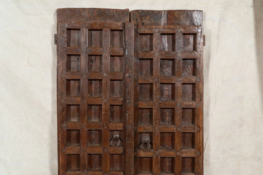 Biscottini Porta portone in legno massello e ferro da interno o da esterno vecchia e antica medievale scorrevole