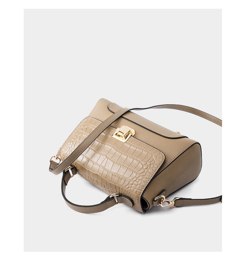 Borsa a tracolla da donna in vera pelle, colore bronzo.