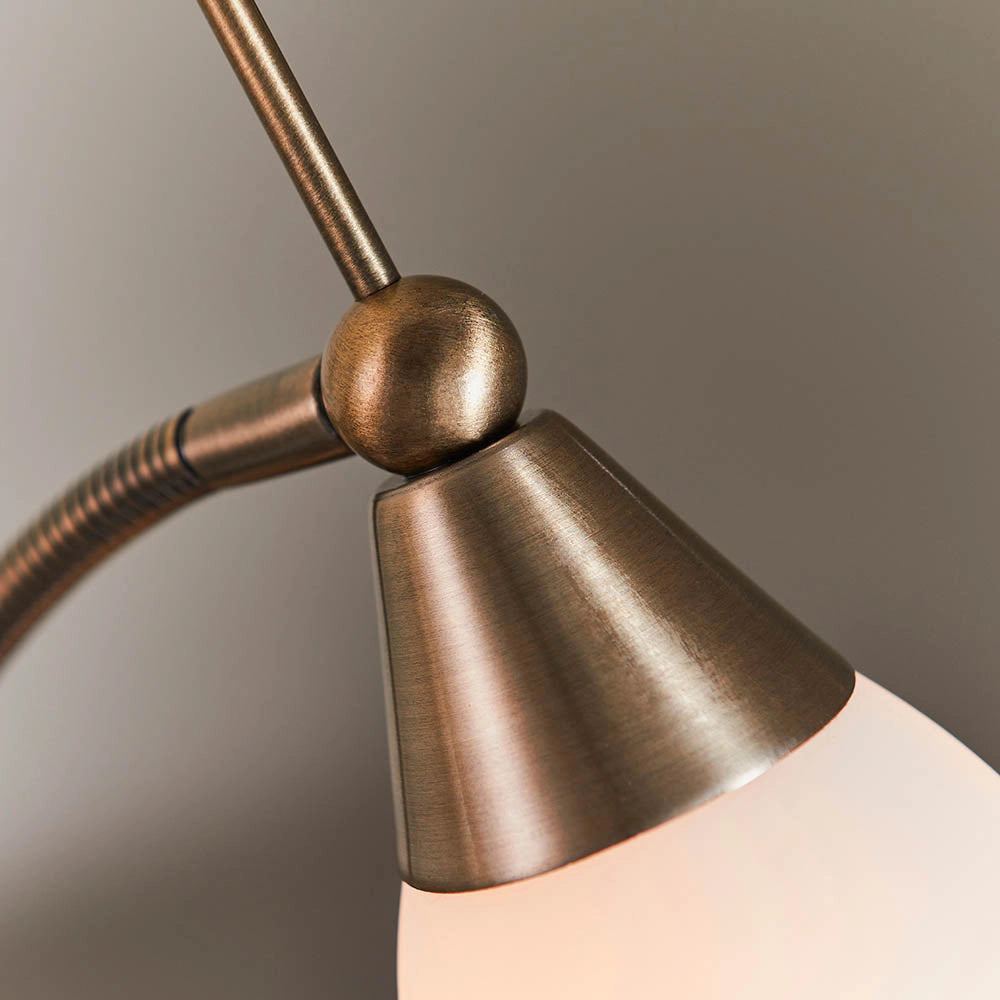 Lampada da tavolo industrial ottone antico touch Endon