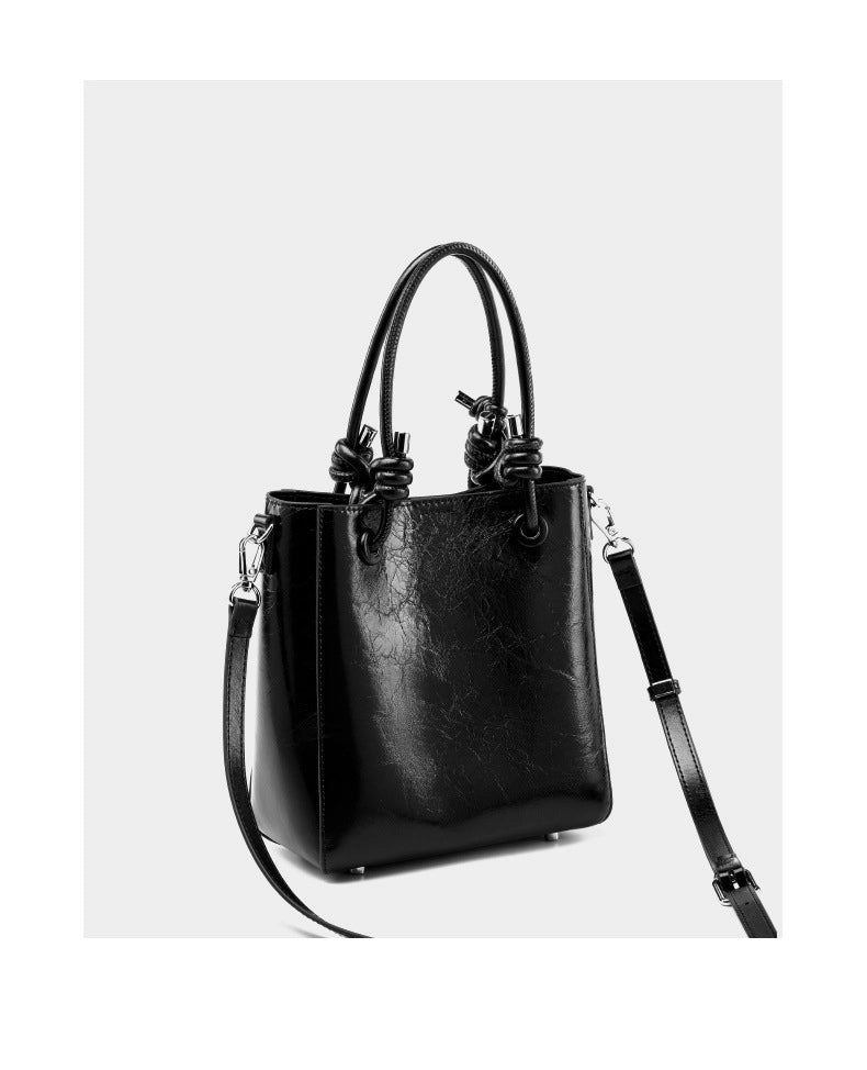Borsa a mano classica da donna in vera pelle stile retr¨°, colore nero.