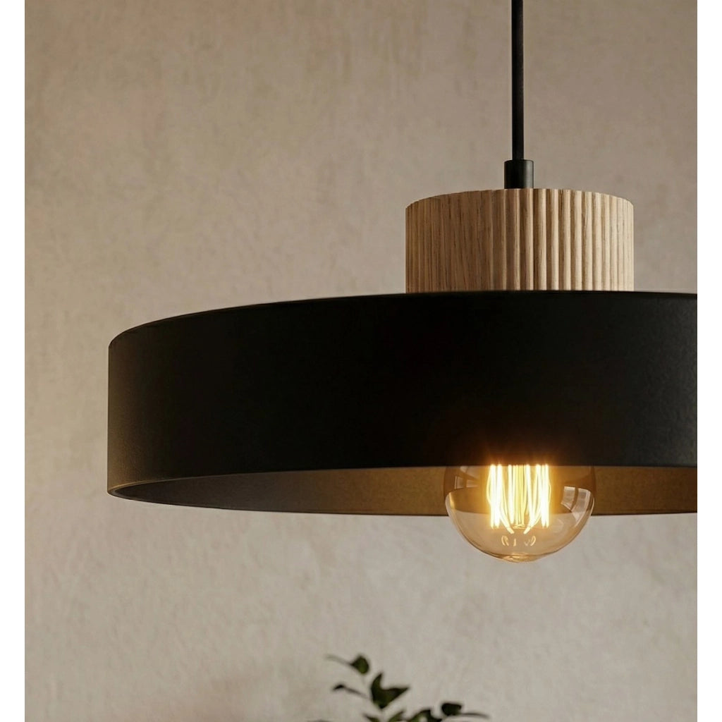 Lampada a sospensione KIVI in acciaio nero e legno