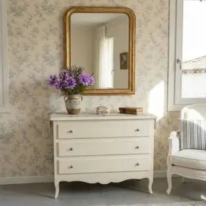 Comò classico provenzale in legno Shabby chic bianco anticato
