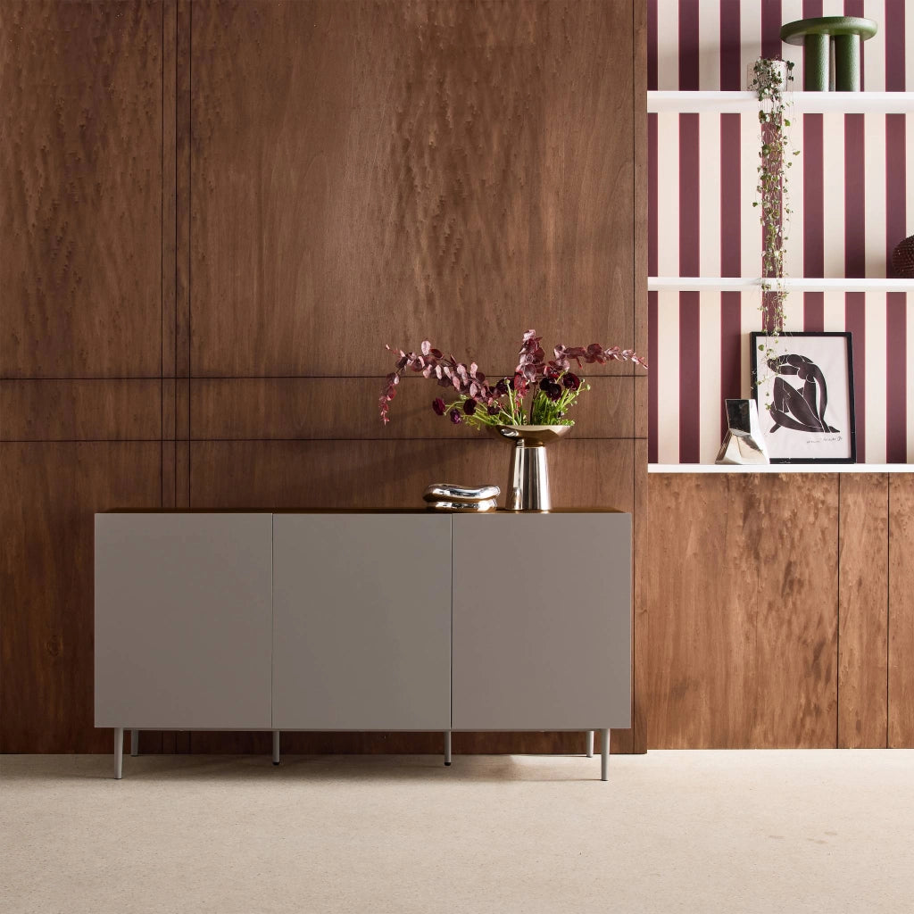 Credenza in metallo e decorazione in legno 3 ante, 150cm, grigio