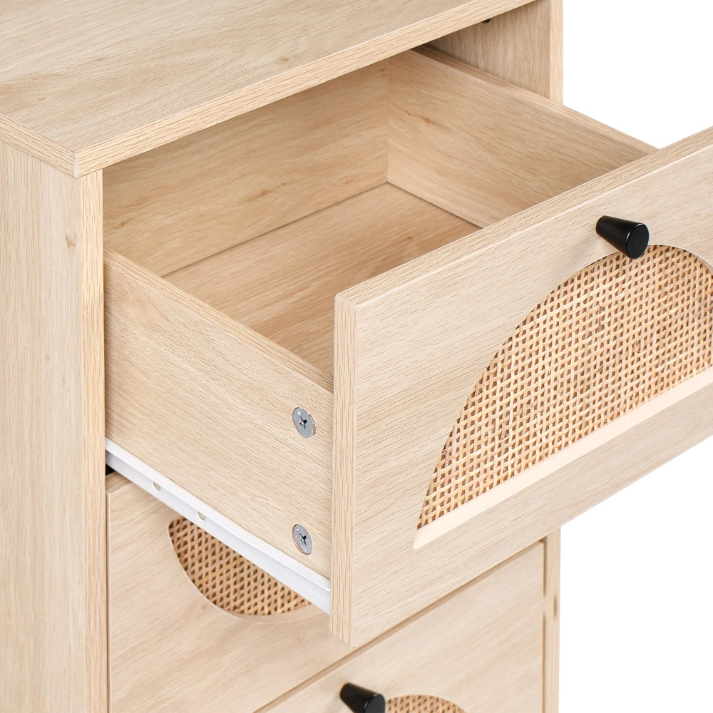 Cassettiera moderna in legno chiaro a 4 cassetti con telaio in MDF in stile Moderno