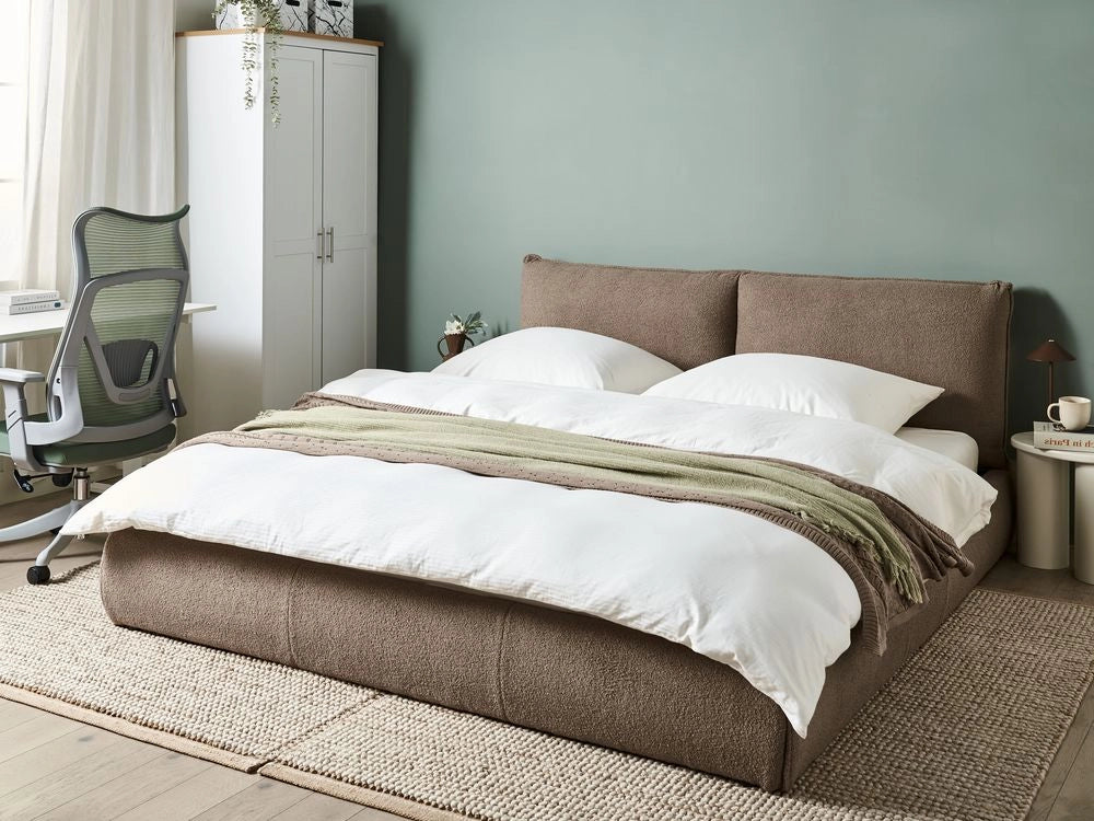 Letto matrimoniale ad acqua imbottito in tessuto bouclè marrone 180 x 200 cm stile classico camera da letto