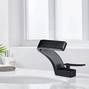 Wastafelkraan per bagno con design moderno in nero per ambienti di stile