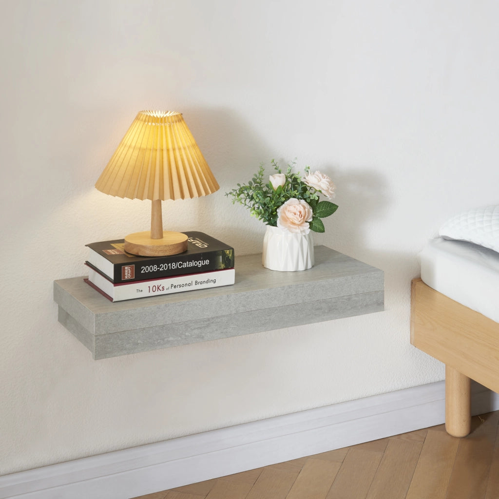 Mensola Karkkila con Cassetto Integrato Comodino Sospeso 60 x 23,5 x 8 cm Effetto Cemento [en.casa]