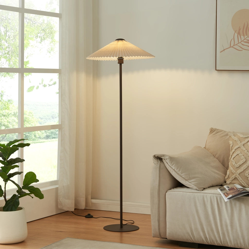 Lampada da Terra Appledore con Stelo Marrone e Paralume a Cono Piatto Pieghettato Bianco lux.pro