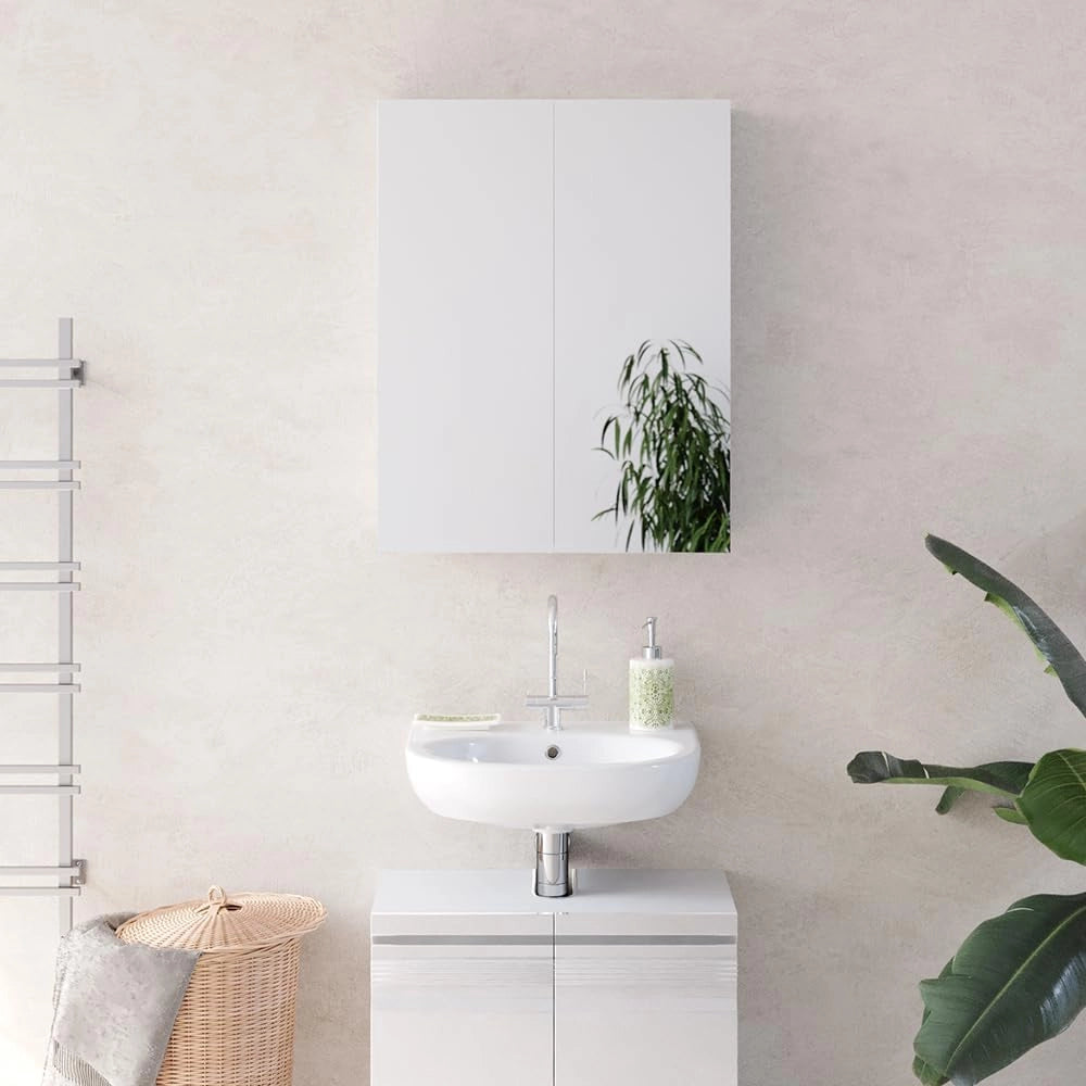 Specchio contenitore bagno Fredd, Bianco lucido, 60 x 77 cm, a parete con due ripiani interni regolabili