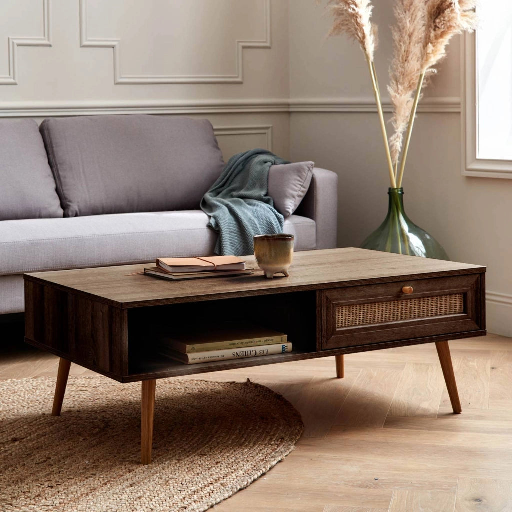 Tavolino scandinavo in vimini, 1 cassetto, marrone scuro