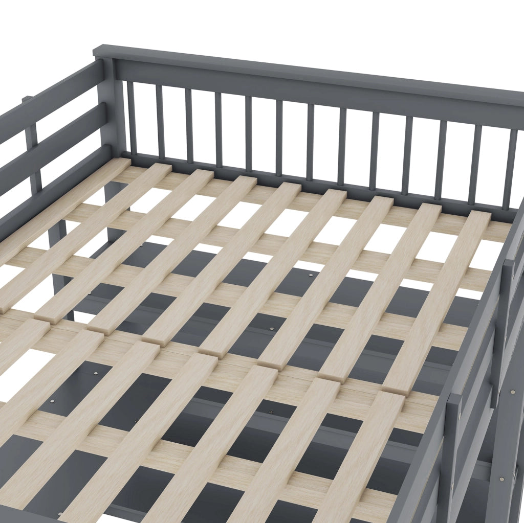 Letto a soppalco 140x200 cm grigio con scrivania e ripiani, legno di pino e MDF