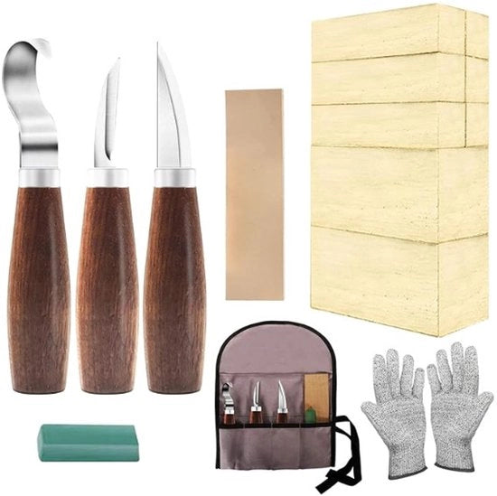 Impastatrice per legno, inclusa con blocchi di legno di tiglio. Un set di regalo adatto per adulti e bambini. La set di partenza per l'impastatura del legno comprende 3 coltelli da taglio, 8 blocchi di legno e un paio di guanti di protezione.