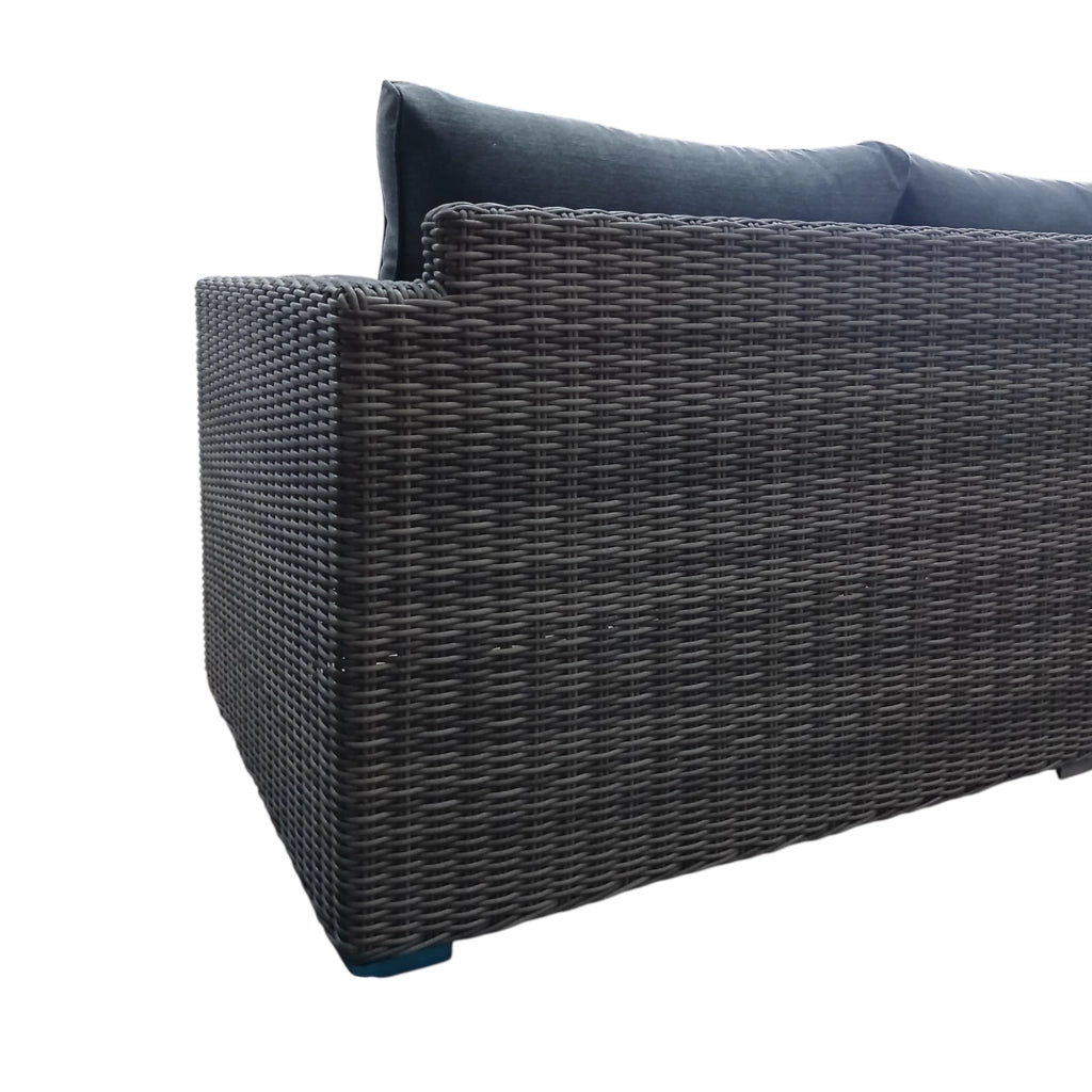 SET SALOTTO ICARO IN RATTAN GRIGIO CON CUSCINI.
