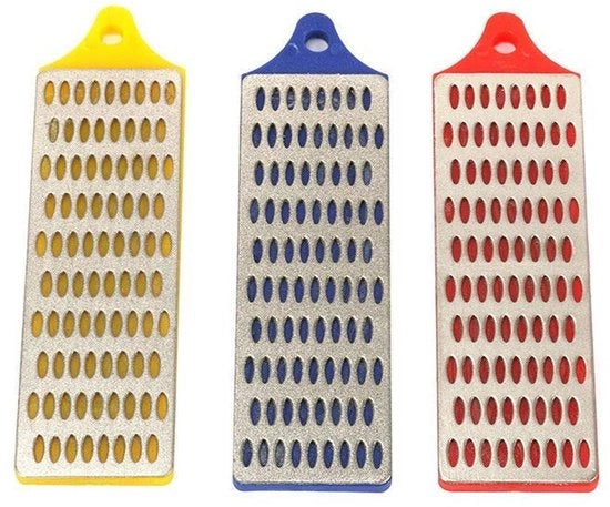 Set di abrasivi a tre pezzi - Grana fine/Media/Molto fine - Qualità elevata - Ideale per coltelli/ascia/strumenti per lavorazione del legno - Resistenti all'usura/Impermeabili all'acqua - Pietre abrasive