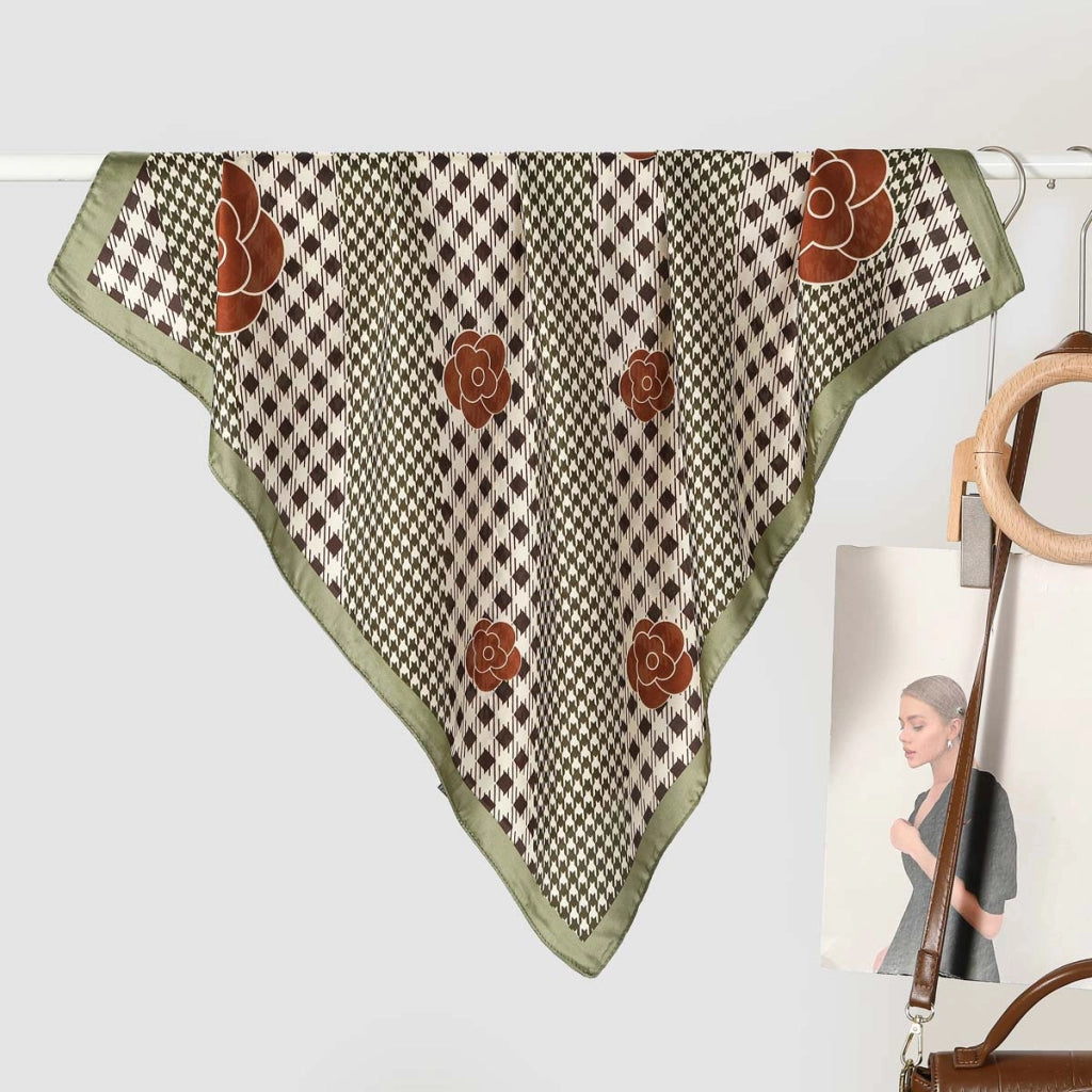 Nuova sciarpa da donna in seta stampata, stile coreano, sciarpa decorativa alla moda e versatile.