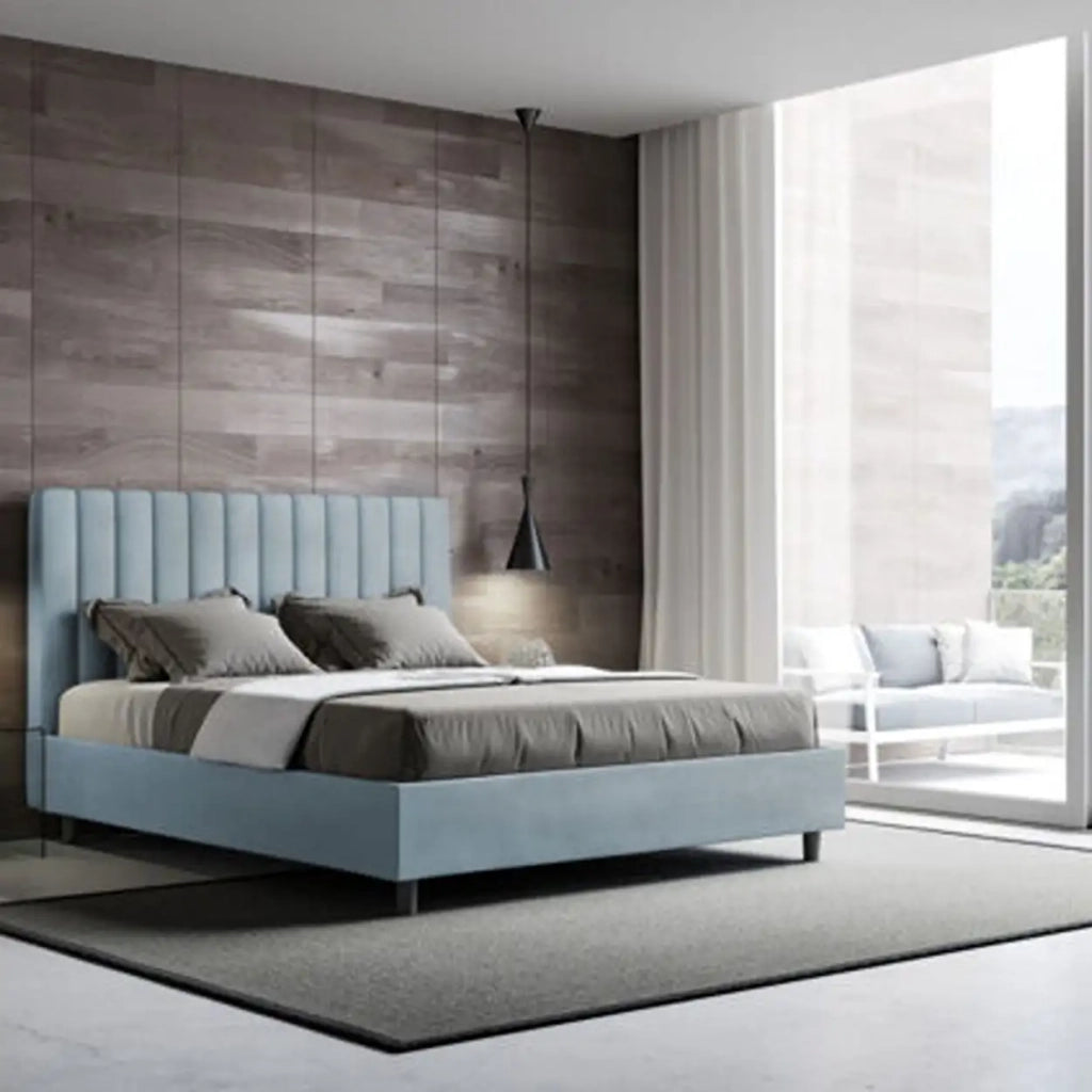 Letto matrimoniale con rete imbottito 160x190 microfibra azzurro Agueda