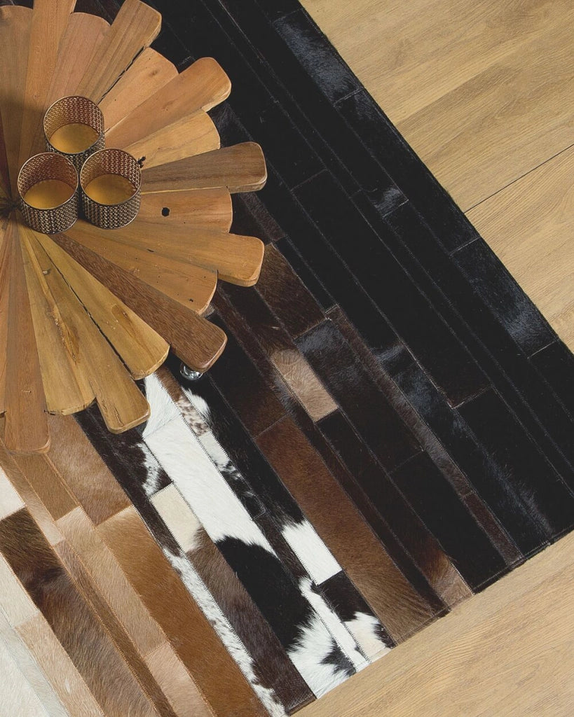 Tappeto tappetino Pelle Nero e Beige 140 x 200 cm Rettangolare Patchwork Fatto a Mano