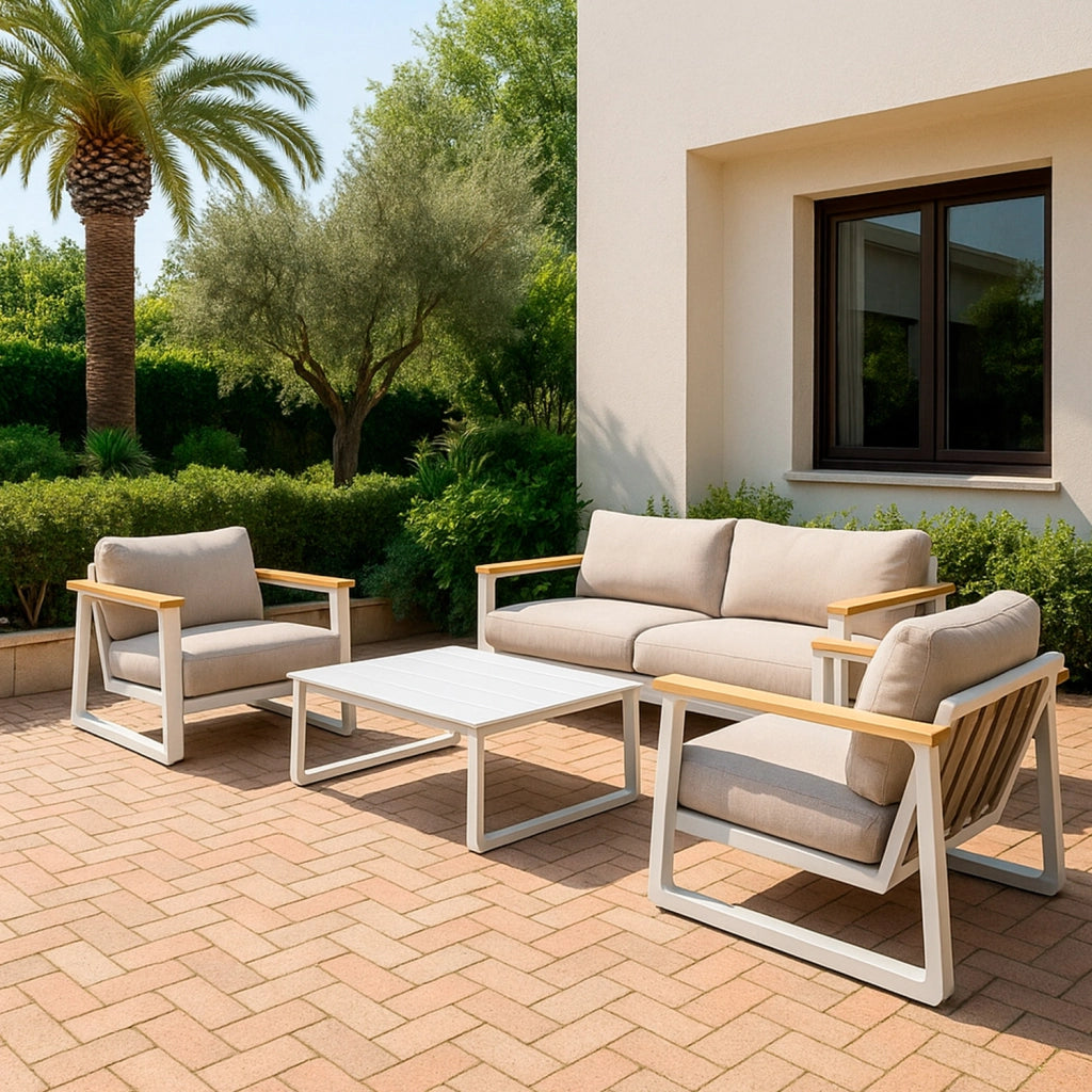 SINED Set Divano 2 Posti 2 Poltrone Cuoio Crema Struttura in Alluminio e Braccioli in Teak FSC® Cuscini Imbottiti Sfoderabili Comfort per Esterni - Modello SET-DIVANO-GIARDINO-BRA