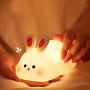Lampada per bambini con sensore di movimento, con design coniglio, timer 30 minuti, ricarica via USB, classe energetica A