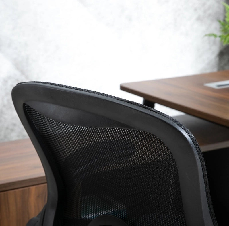 Sedia da ufficio ergonomica nera con funzione standing, poggiapiedi e ruote