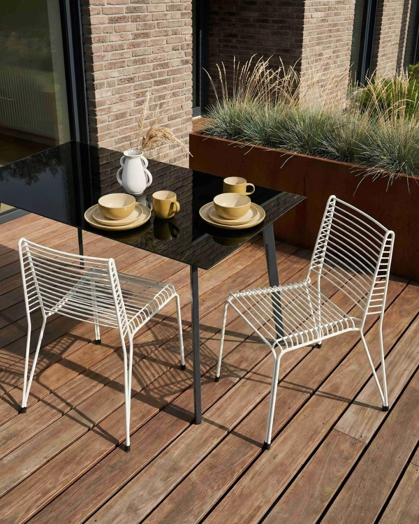 Set di 2 sedie da giardino con telaio in acciaio bianco impilabili da esterno per patio stile moderno