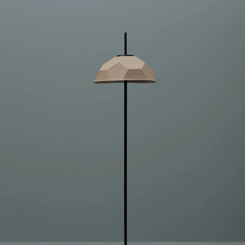 Lampada da terra Turtle in cartone riciclato tortora | Duzzle