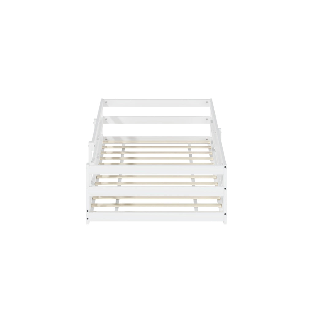 Letto Montessori a pavimento 90x200 cm in legno di pino bianco con sponde e rete a doghe