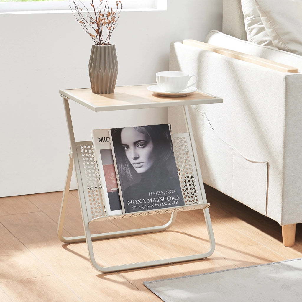 Tavolino Jäller con Portariviste Integrato 48 x 40 x 30 cm Beige / Effetto Rovere [en.casa]