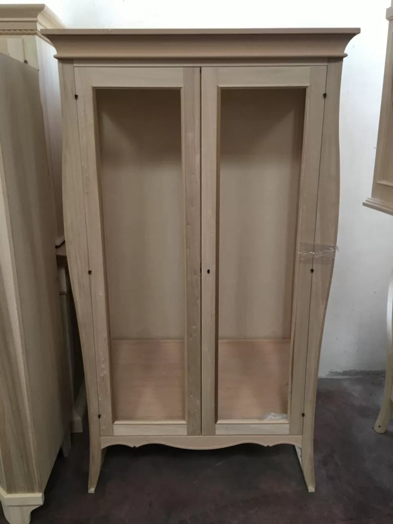 Vetrina 2 porte in legno shabby avorio patinato l.115 p.48 h.204 (3094) - Mobili 2G
