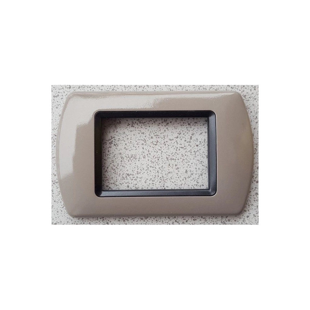 Trade Shop - Placchette Placche In Abs Compatibili Per Serie Living International Placca - Tortora -7 Fori     -