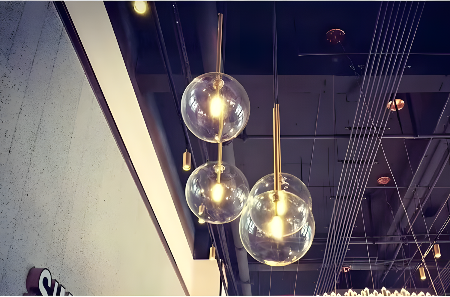 Lampada Da Soffitto A Sospensione Con Sfera Di Vetro 20cm APP1683-1CP